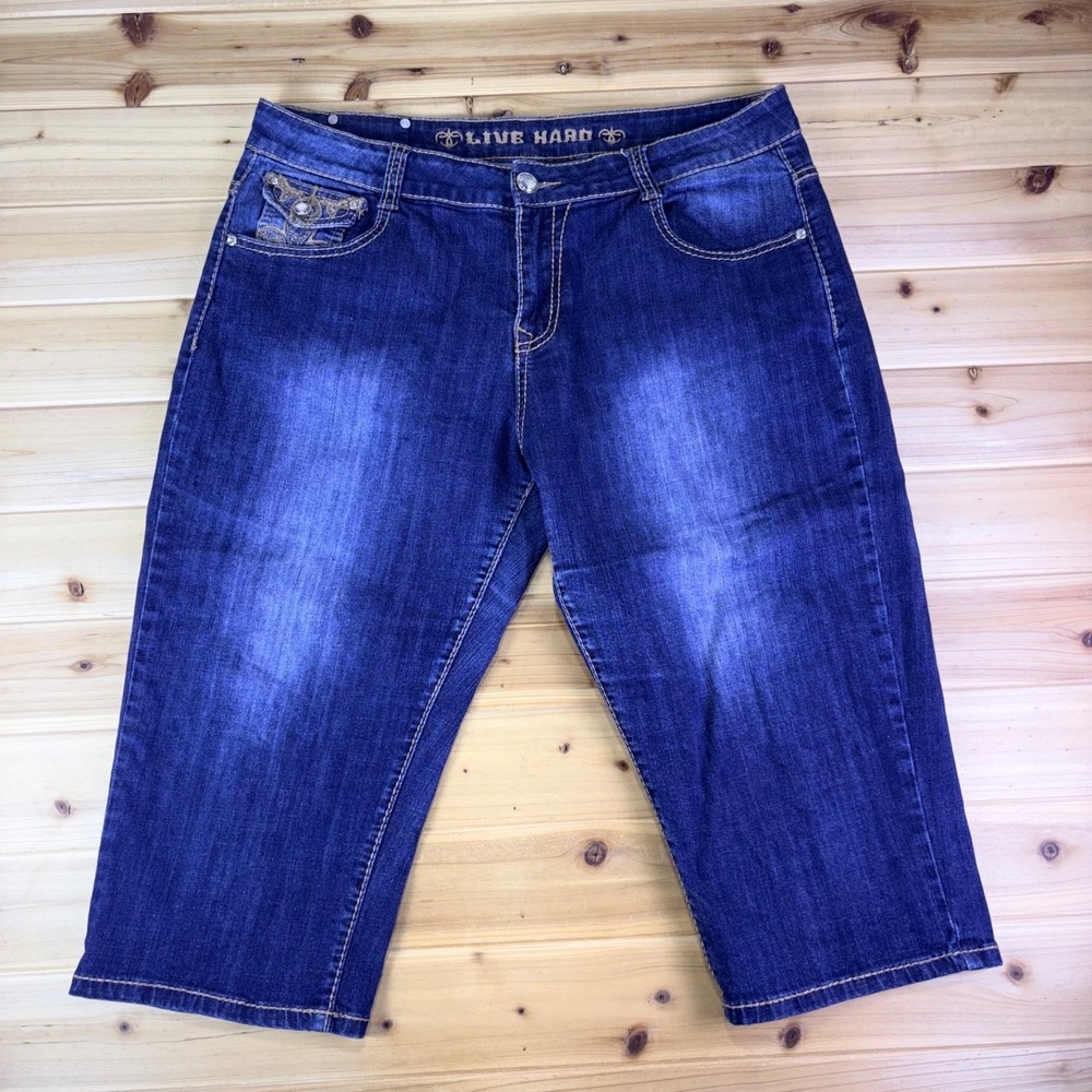 Live Hard Jeans Womens 14 Straight Leg High Rise Embroidered Denim Capri Jeans